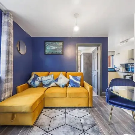 The Exquisite Harrow Gem -Parking Apartment Exterior photo