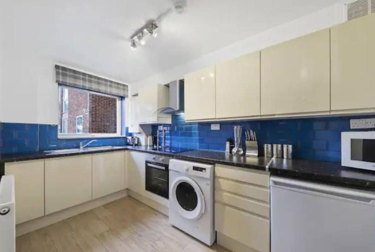 The Exquisite Gem -parking Apartment London Borough of Harrow